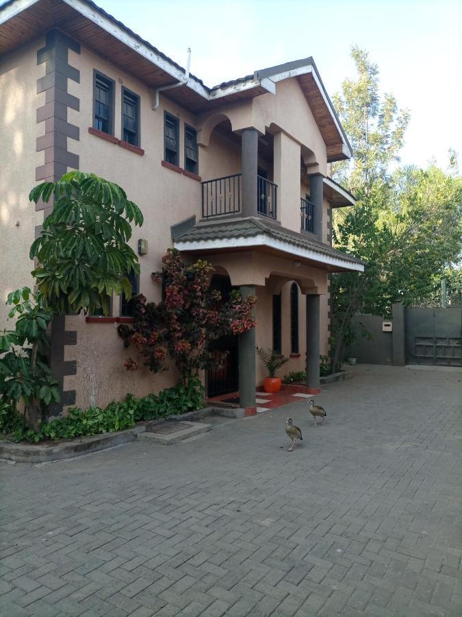 Palm Nest - Near Jkia Hotel Syokimau Exterior photo