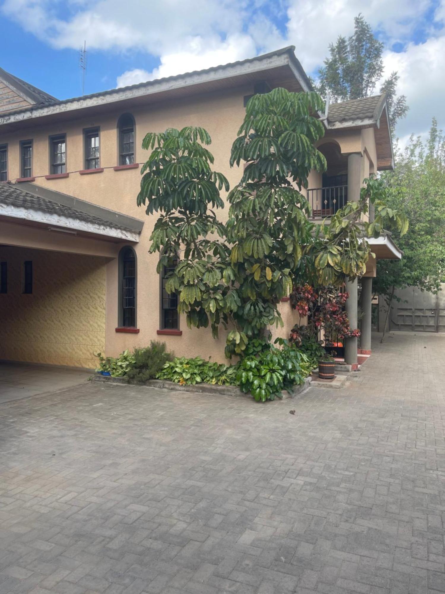 Palm Nest - Near Jkia Hotel Syokimau Exterior photo